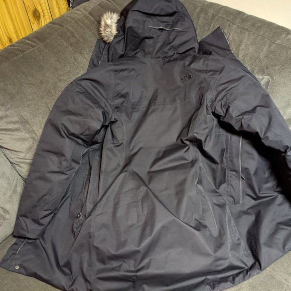 Winter Parka - Picture 2 of 7